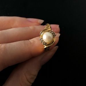 🐚14kt Yellow Gold Pearl Ring🐚